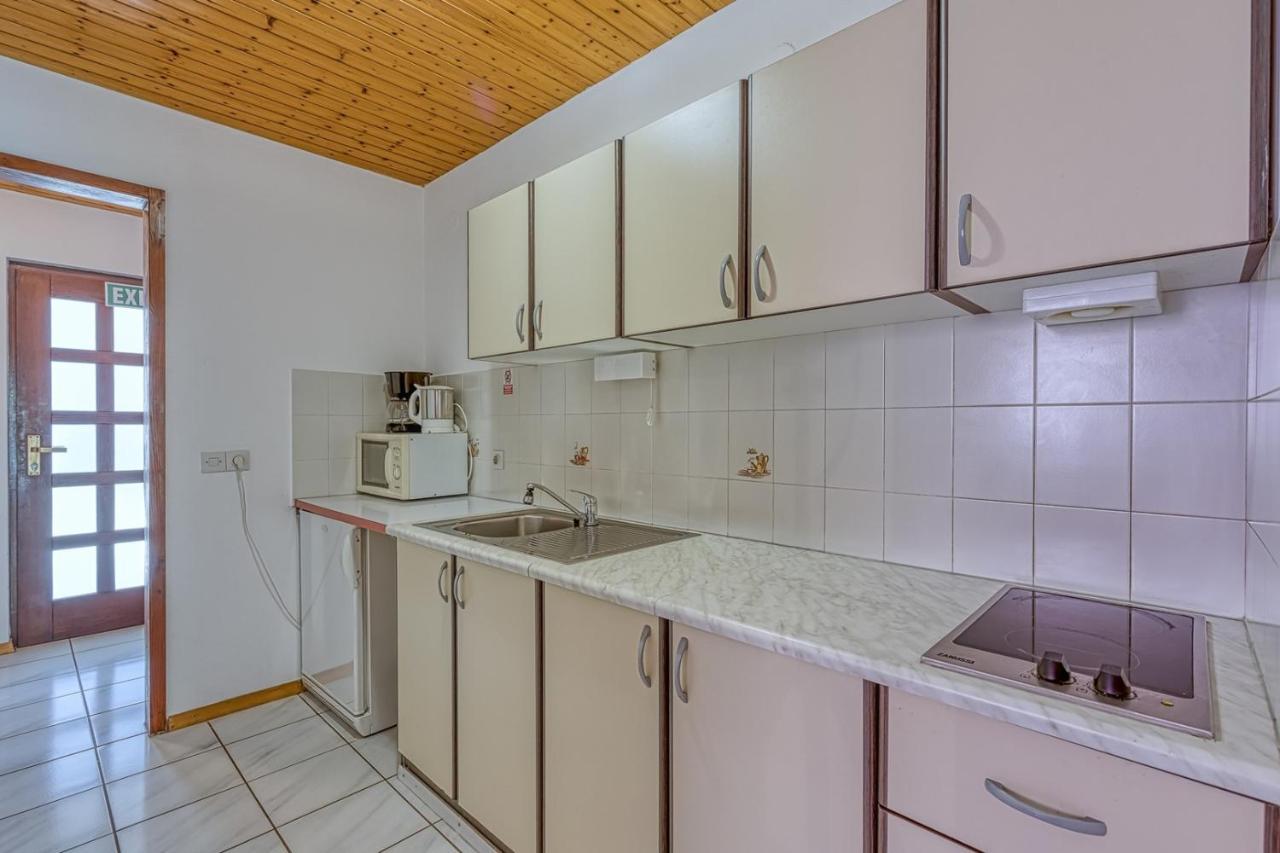 Apartments Kiki Spada ポレッチ エクステリア 写真
